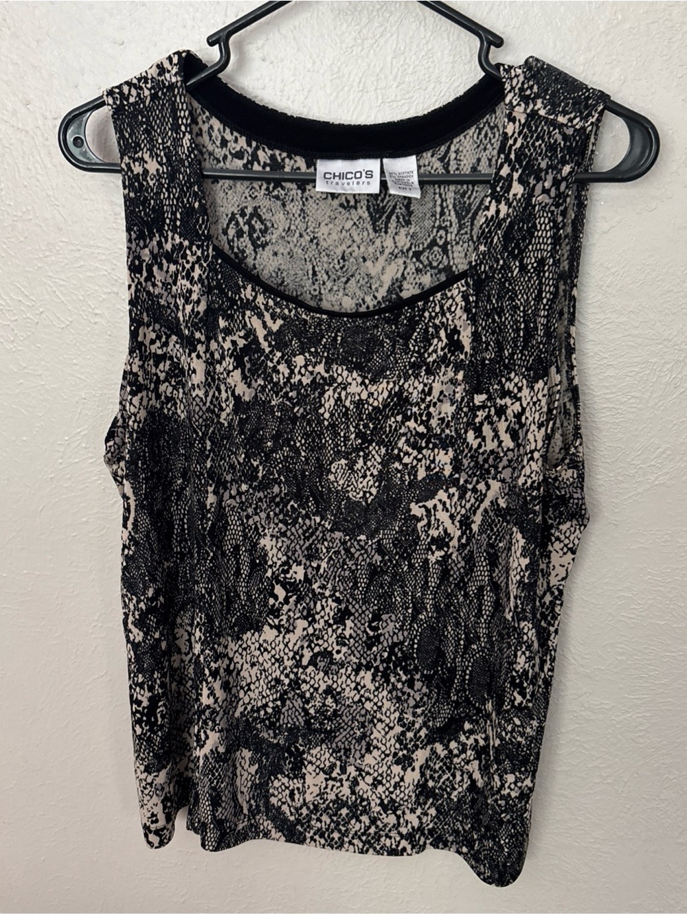 Chico's Sleeveless Snake-Print Tank Top in Black and Cream Size 3